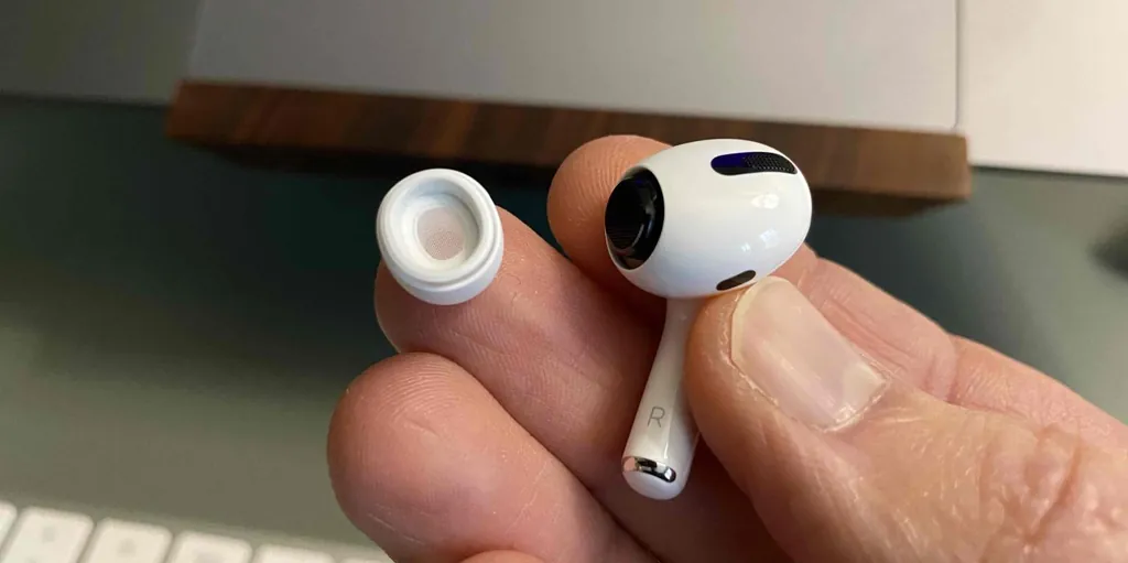AirPods Proのイヤーチップの交換方法c